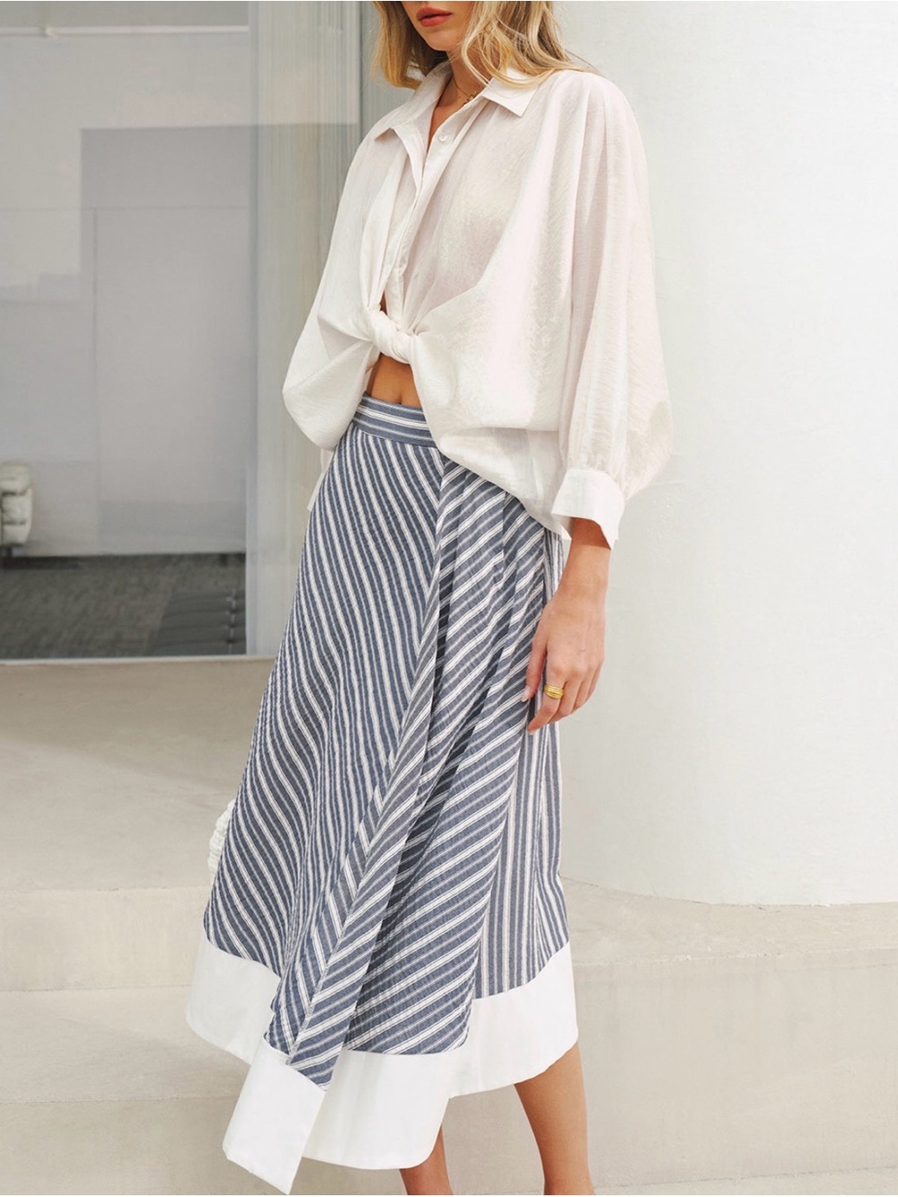 COMMENSE Asymmetrical Midi-skirt in Navy & White size Small NWT
